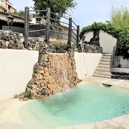 Maison Mitoyenne Avec Piscine * 昂蒂布